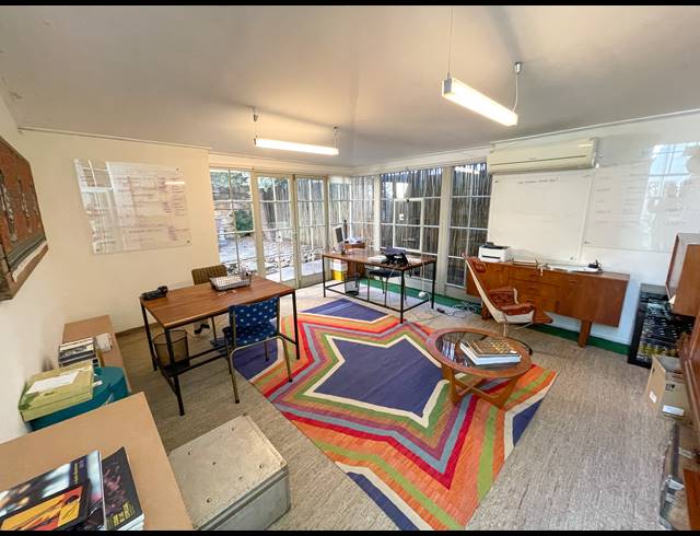 300M² BUILDING FOR SALE IN TAMBOERSKLOOF